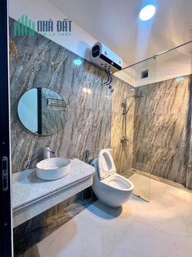 Bán nhà phân lô 333 Văn Cao, 91m 4 tầng độc lập GIÁ 8.1 tỉ cực đẹp