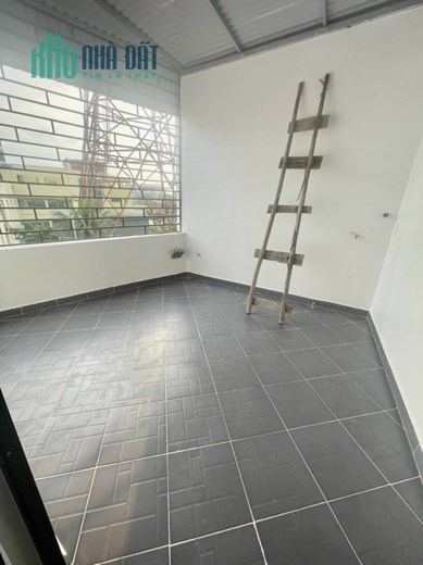 Bán nhà xây mới phố Nguyễn Bình, 45m 4 tầng GIÁ 2.8 tỉ ngõ cực nông