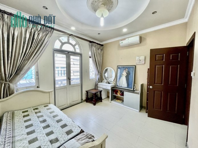 HXH 6M THÔNG - Đ.LẠC LONG QUÂN - 40M2 - 4TẦNG 4PN - QUẬN TÂN BÌNH - 7TỶ7 TL.
