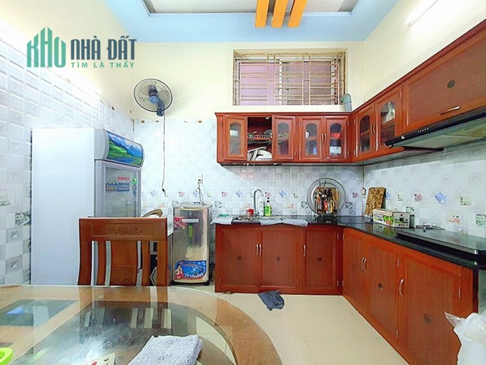 Bán nhà mặt ngõ Thiên Lôi 50m 4 tầng GIÁ 2.5 tỉ vị trí cực đẹp