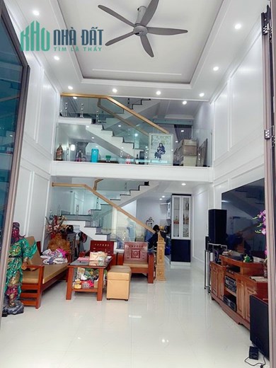 Bán nhà dân xây độc lập phố Kiều Sơn - Văn Cao 4 tầng ngõ ô.tô GIÁ 3.55 tỉ