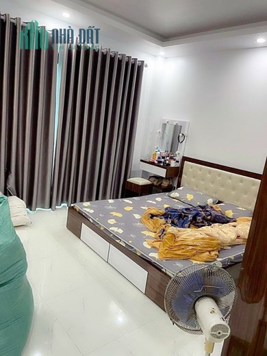 Bán nhà dân xây độc lập phố Kiều Sơn - Văn Cao 4 tầng ngõ ô.tô GIÁ 3.55 tỉ