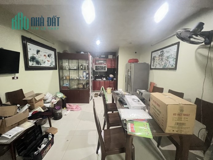 Cho thuê nhà Phạm Tuấn Tài 70m 5T, Văn phòng, Hộ gia đình, Trung tâm, KD online. Giá 25 tr/tháng