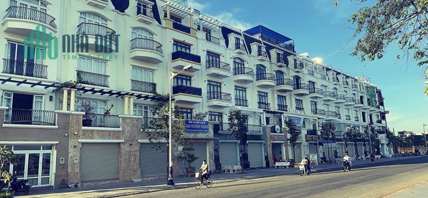 CẦN CHO THUÊ NHÀ TẠI DỰ ÁN BỜ KÈ SÔNG TIỀN - MỸ THO.