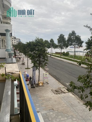 CẦN CHO THUÊ NHÀ TẠI DỰ ÁN BỜ KÈ SÔNG TIỀN - MỸ THO.