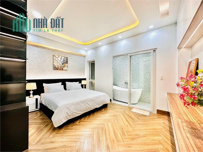 Thiết Kế Hiện Đại, Nội Thất VIP, DT 5x16m, 5 tầng – Phạm Văn Chiêu, Gò Vấp.