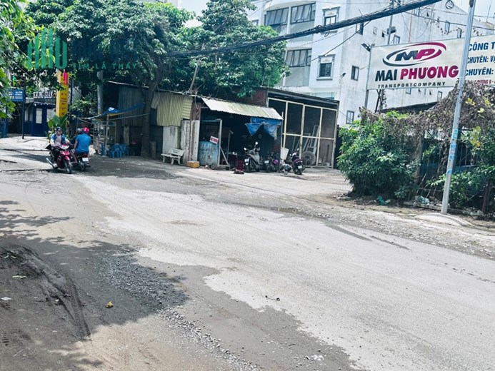 Lô đất mặt tiền đường 8 tăng nhơn phú B,DT 90m giá tốt