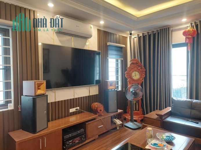Bán nhà 5 tầng Vũ Xuân Thiều,Long Biên 58m2 ,Mt 6.8m,Gara giá hơn 5 tỷ