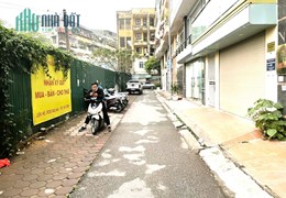 Bán nhà CẦU GIẤY, Mặt ngõ thông, ô tô, 55m, 5T, MT 5.5m, view Trường học, chỉ 12 tỷ 98