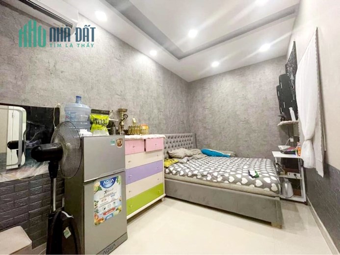 Đường Số 37, P Tân Kiểng Quận 7, Diện tích 55.7m2, 2 tầng, Ngang 4m, Nở hậu 4.16m, Dài 13.73m, Giá