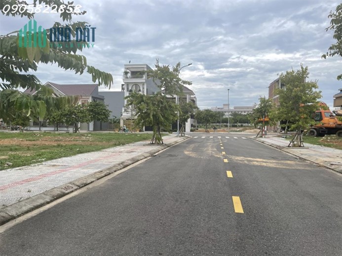 BÁN LÔ ĐẤT MẶT TIỀN KHU KIM LONG, LIÊN CHIỂU, RẺ NHẤT THỊ TRƯỜNG.LH:0905822858
