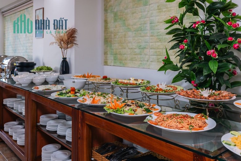 Khách Sạn 4 Sao sát Biển Phạm Văn Đồng Đà Nẵng, 500m2, 12 tầng