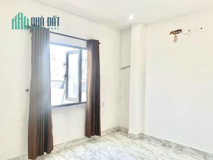 .Nhà 4 tầng cách Điện Biên Phủ 30m, 125 m2, 7 Căn Hộ rộng 50m