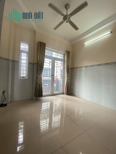 ĐẤT DIỆN TÍCH LỚN, SẴN PHÒNG TRỌ THU NHẬP 40TR/THÁNG, 375 M2, TRUNG TÂM QUẬN 7, ĐƯỜNG Ô TÔ, 19 TỶ