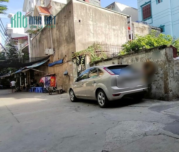 Bán đất đường Văn Hội, cạnh UBND Phường Đức Thắng, 68m2, 5,4m MT, 4,35 tỷ.