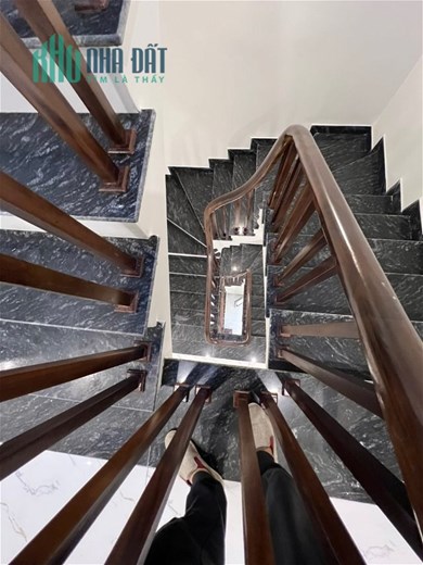 Bán nhà Long Biên Lệ Mật 75m2 x 5T MT 3,6m giá hơn 4 Tỷ ngõ ô tô chánh 10m ở cực sướng