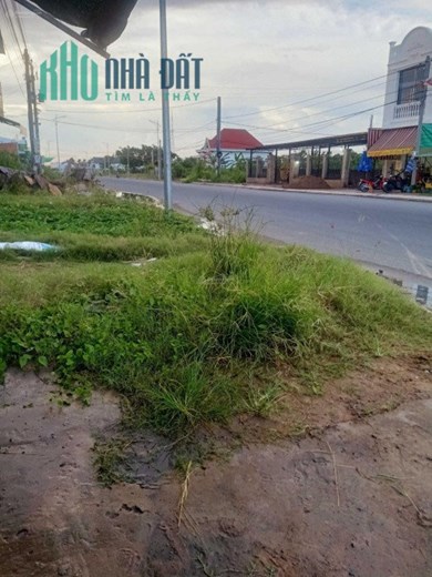 CHÍNH CHỦ CẦN BÁN ĐẤT TẶNG NHÀ VỊ TRÍ MẶT TIỀN ĐẸP.