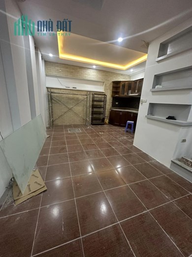 VÍP! NHỈNH 3 TỶ -NHÀ GIA THỤY - 5 TẦNG - 40M - GẦN MẶT PHỐ NGUYỄN VĂN CỪ KINH DOANH - OTO TRÁNH