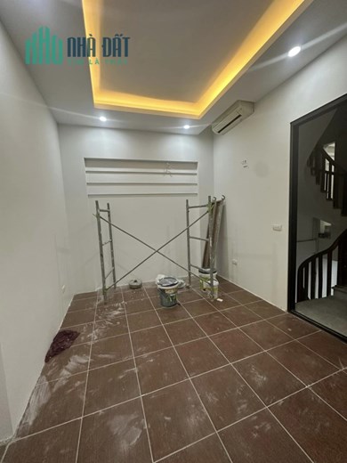 VÍP! NHỈNH 3 TỶ -NHÀ GIA THỤY - 5 TẦNG - 40M - GẦN MẶT PHỐ NGUYỄN VĂN CỪ KINH DOANH - OTO TRÁNH
