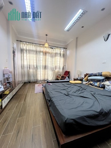 Bán nhà Đầm Trấu, Hai Bà Trưng 45m x 6T thang máy, gara, KD, 14.2 tỷ. LH: 0366051369