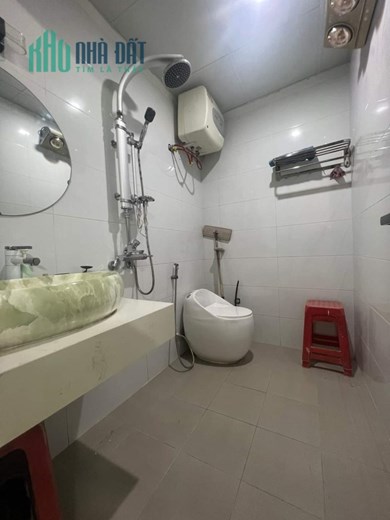 Bán nhà Đầm Trấu, Hai Bà Trưng 45m x 6T thang máy, gara, KD, 14.2 tỷ. LH: 0366051369