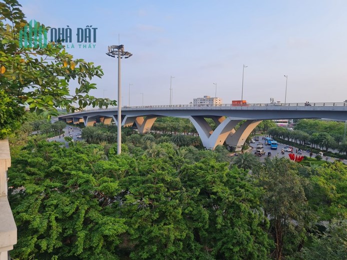 BÁN NGÀ NGÔ GIA TỰ 45M 5 TẰNG GIÁ 5 TỶ 1 , NGÕ TO NHƯ PHỐ, ĐƯỜNG THÔNG, Ô TÔ TẢI TRÁNH, VIEW VƯỜN