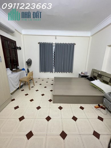 NHÀ ĐẸP CHO THUÊ VÕNG THỊ, TÂY HỒ, KINH DOANH TỐT