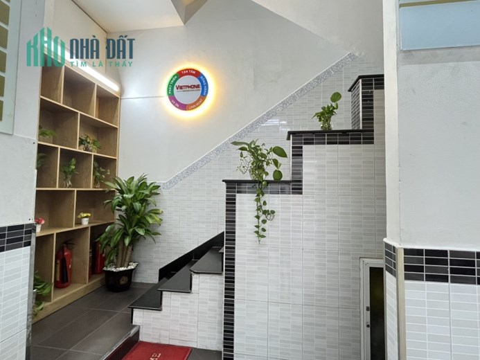 Văn phòng cho thuê tiện ích tại Quận 1
