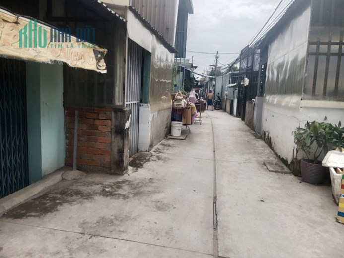 bán nhà Tân Kiên Bình Chánh ngang 3m dài 7m giá chỉ 1 tỷ 9 hẻm ô tô