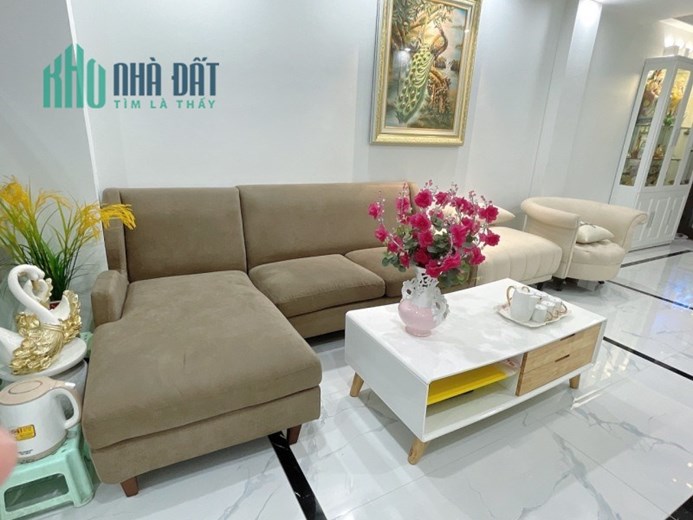 Bán nhà Đặng Tiến Đông 39m2 5 tầng, mt 6m, 2 thoáng trước sau, 10m ra phố, 5.9 tỷ