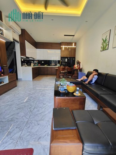 Bán nhà Yên Hòa Cầu Giấy 42m2, 4T MT4m sổ vuông ngõ nông thoáng chỉ hơn 4 tỷ