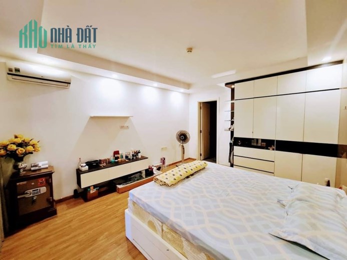 Bán nhà ngõ Lệnh Cư, 2 mặt ngõ, nhà đẹp, 42m, 4Pn, 4.2 tỷ