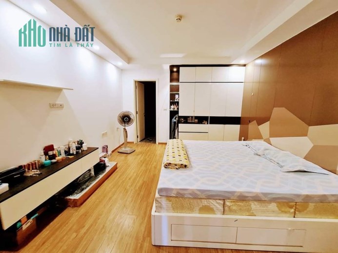 Bán nhà ngõ Lệnh Cư, 2 mặt ngõ, nhà đẹp, 42m, 4Pn, 4.2 tỷ