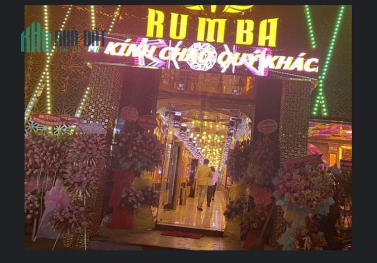 SANG NHƯỢNG QUÁN KARAOKE RUMBA 400M2 VIP NHẤT TTTP THỦ DẦU MỘT. LH:0932771001.