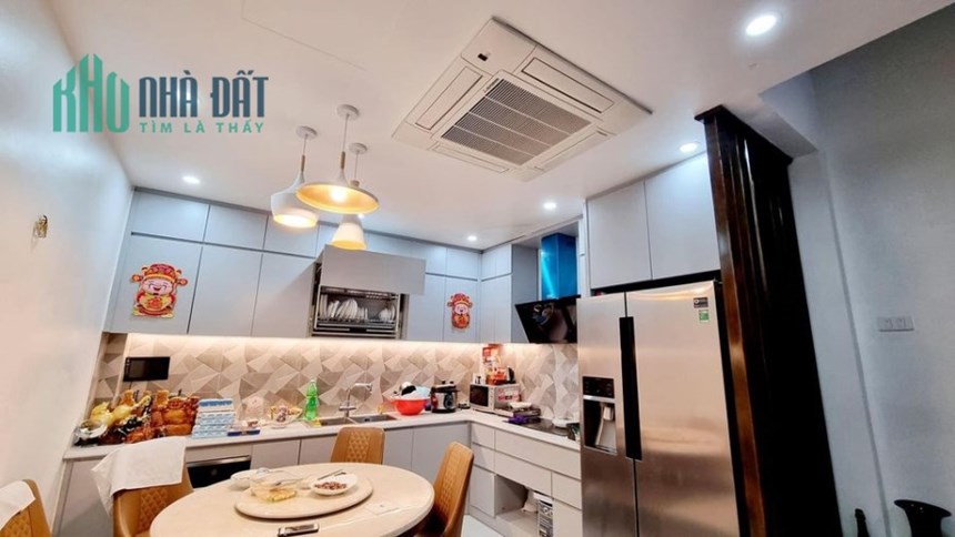 Bán nhà Hào Nam phân lô 45m2, đẹp hiếm 2 mặt thoáng giá nhỉnh 4 tỷ