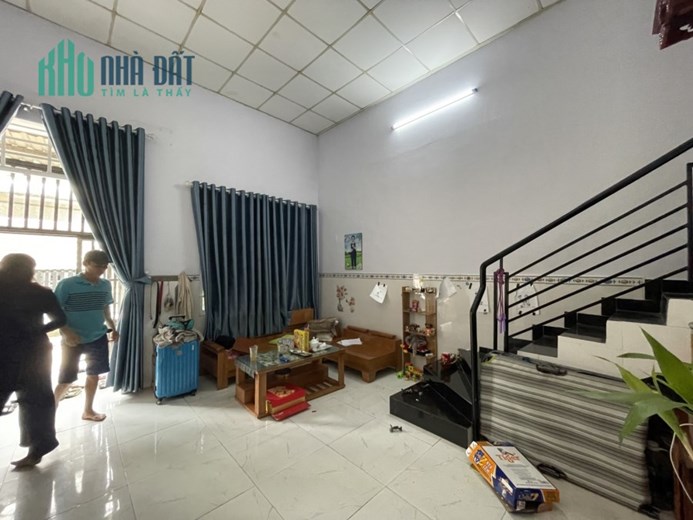 BÁN NHÀ QUẬN 9 - HẺM OTO THÔNG - DT 60m2  NGANG 5 - 2 TẦNG KIÊN CỐ - CHỈ 3 TỶ NHỈNH