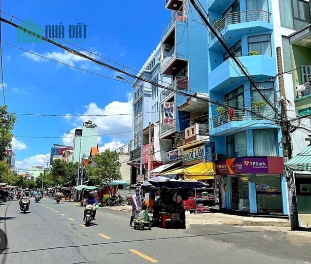 Bán nhà Mặt tiền Vip Hoàng Hoa Thám - quận  Bình Thạnh. 5 Tầng, ngang 4m, ko lộ giới, 8.9 tỷ