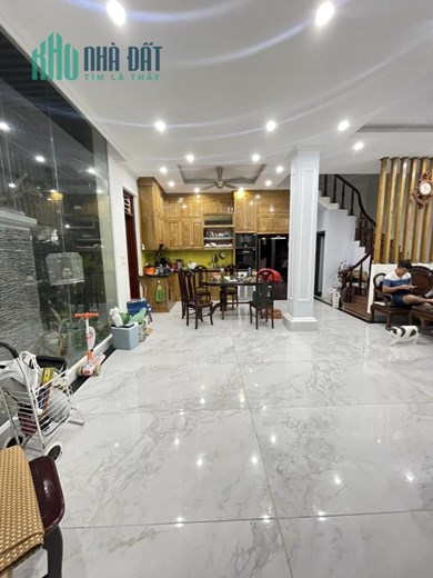 Bán nhà  ngõ Thổ Quan, 2 mặt ngõ, nhà đẹp, 42m, 4Pn, 4.2 tỷ
