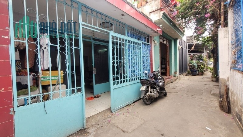 3.6 tỷ- 70m2- Nhà kiên cố ở ngay-Ô tô đến cổng- Nguyễn Thị Định-Quận 2.