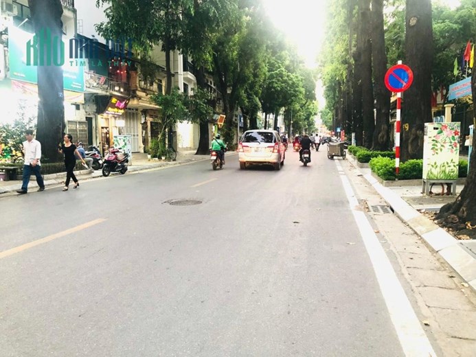 Nhà mặt phố Lò Đúc, 66m2, 6T, MT 7m, 46.9 tỷ, lô góc, 1.2 tỷ/năm 0977097287