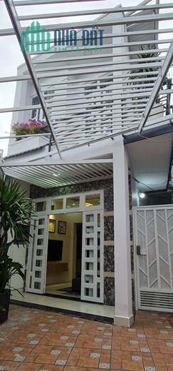 Nhà ngộp bán giá rẻ, Full nội thất, ra Nguyễn Ảnh Thủ 200m - Hiệp Thành Q12
