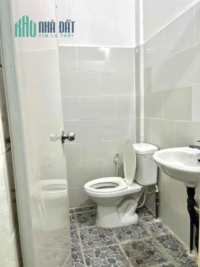 CHO NỮ THUÊ PHÒNG GIÁ RẺ MẶT TIỀN ĐƯỜNG CÁCH MẠNG THÁNG 8, PHƯỜNG 10, QUẬN 3