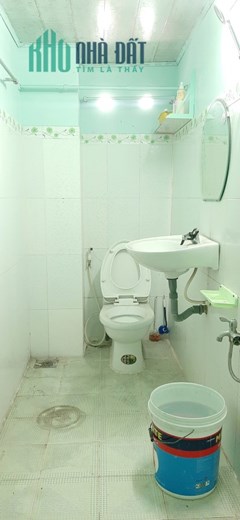 Cho thuê NNC 3 tầng đường Mễ Cốc P15.Q8. Giá 8 triệu