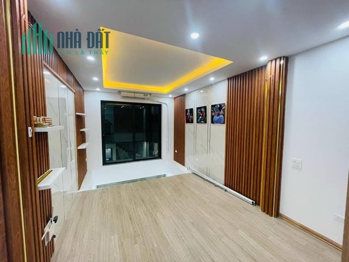 Nhà Ngộp Mới Về Quận 10  Hẻm ô tô, 54m2, 3 Phòng, 7.4 TỶ nhính  CÒN 6.4 Tỷ, MẶT TIỀN TƯƠNG LAI