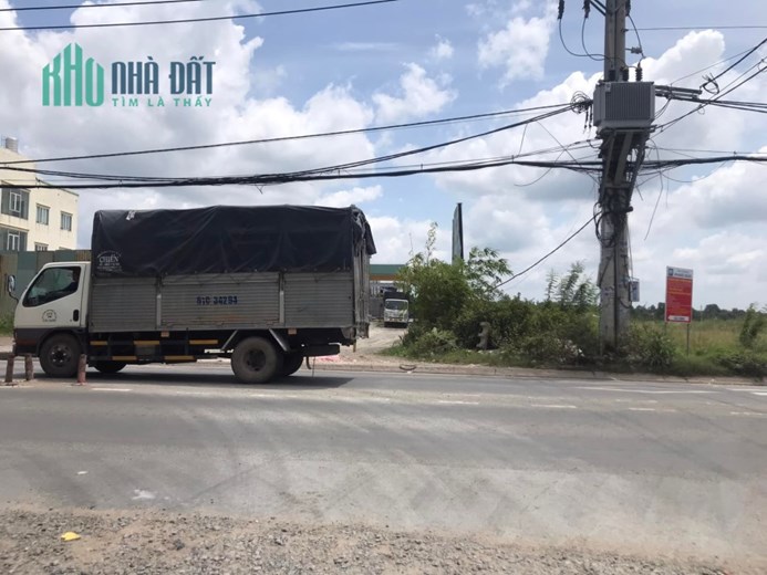 Đất Xuân Thới Thượng MT đường 58m x 32m - 1735m2 Chỉ 18 Tỷ