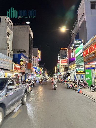 Bán Nhà Mặt Tiền 3 Tầng, Ngay CHợ Tân Hương, Tân Phú, Hẻm 8m Nhĩnh 5 Tỷ