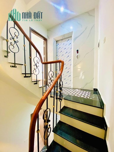 Bán nhà Trần Khát Chân 5t thang máy full nội thất, kd 6 tỷ