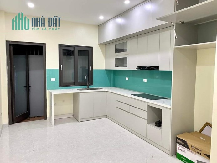 VƯƠNG THỪA VŨ, MẶT TIỀN RỘNG, 35M, SÁT Ô TÔ TRÁNH, NHỈNH 4 TỶ