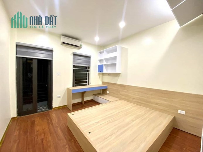VƯƠNG THỪA VŨ, MẶT TIỀN RỘNG, 35M, SÁT Ô TÔ TRÁNH, NHỈNH 4 TỶ