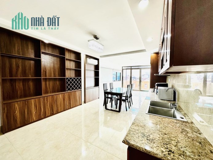ÂU CƠ - Ô TÔ TRÁNH, THANG MÁY XỊN, NỘI THẤT NHẬP KHẨU 9.2 TỶ